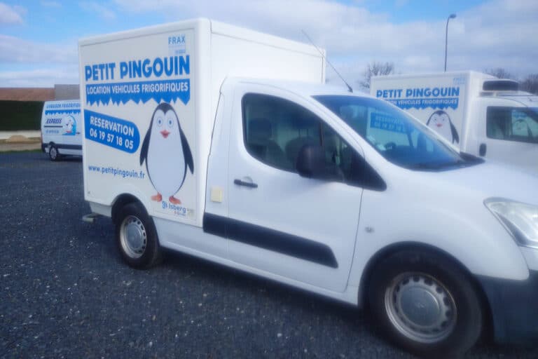 Location vehicule refrigéré camion frigo capacité 4m3 Petit Pingouin Saône-et-Loire Paray le Monial 71 - Renault trafic L2H1-2