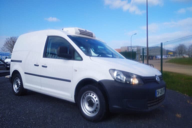 Location vehicule refrigéré camion frigo volswagen caddy 2.5m3 Petit Pingouin Saône-et-Loire Paray le Monial 71 -1